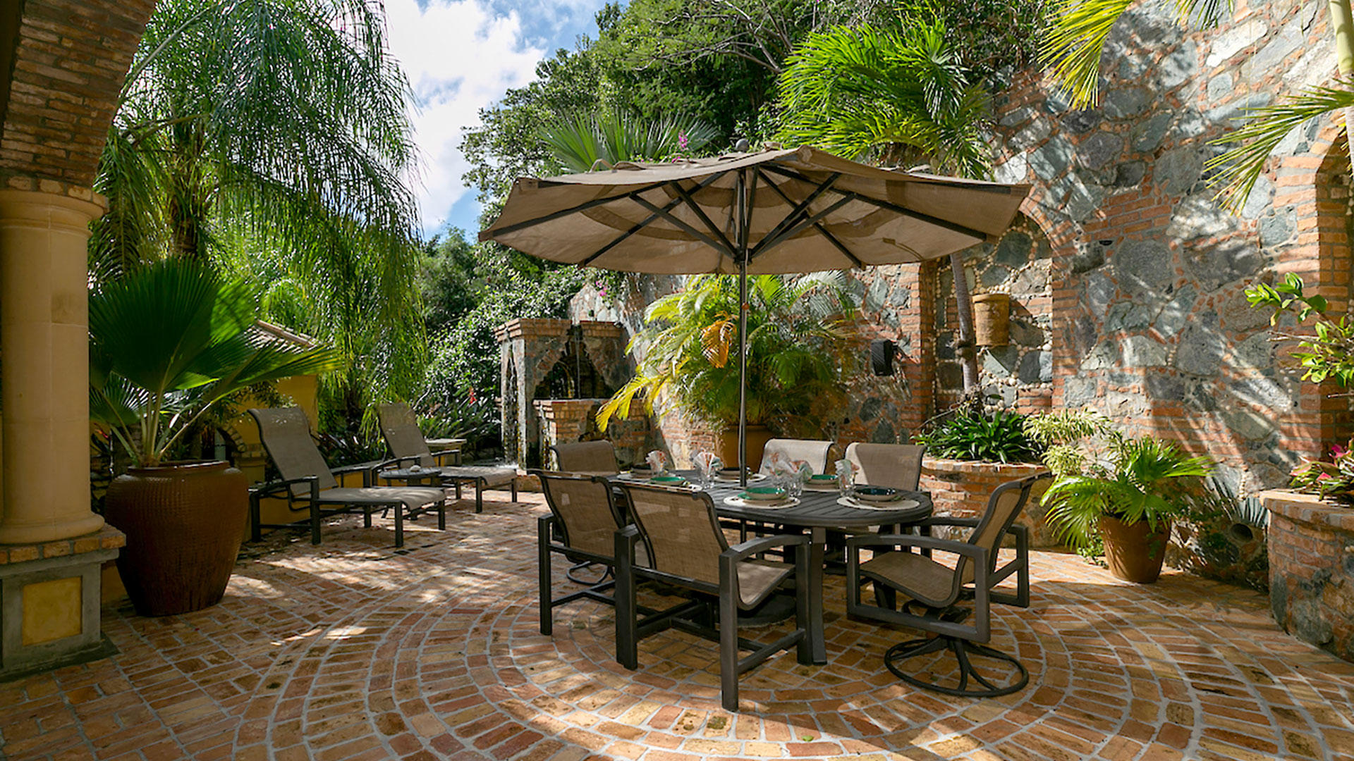 Villa Cinnamon Breeze