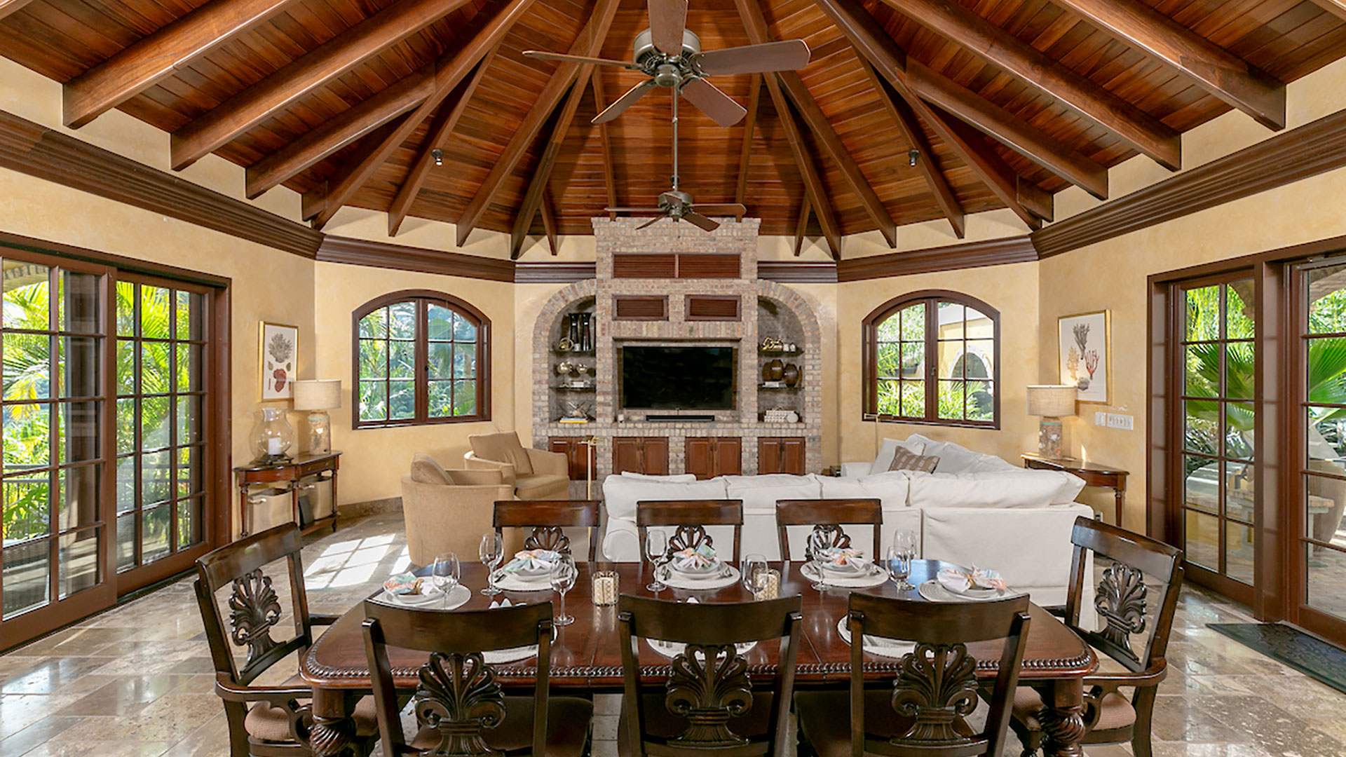Villa Cinnamon Breeze