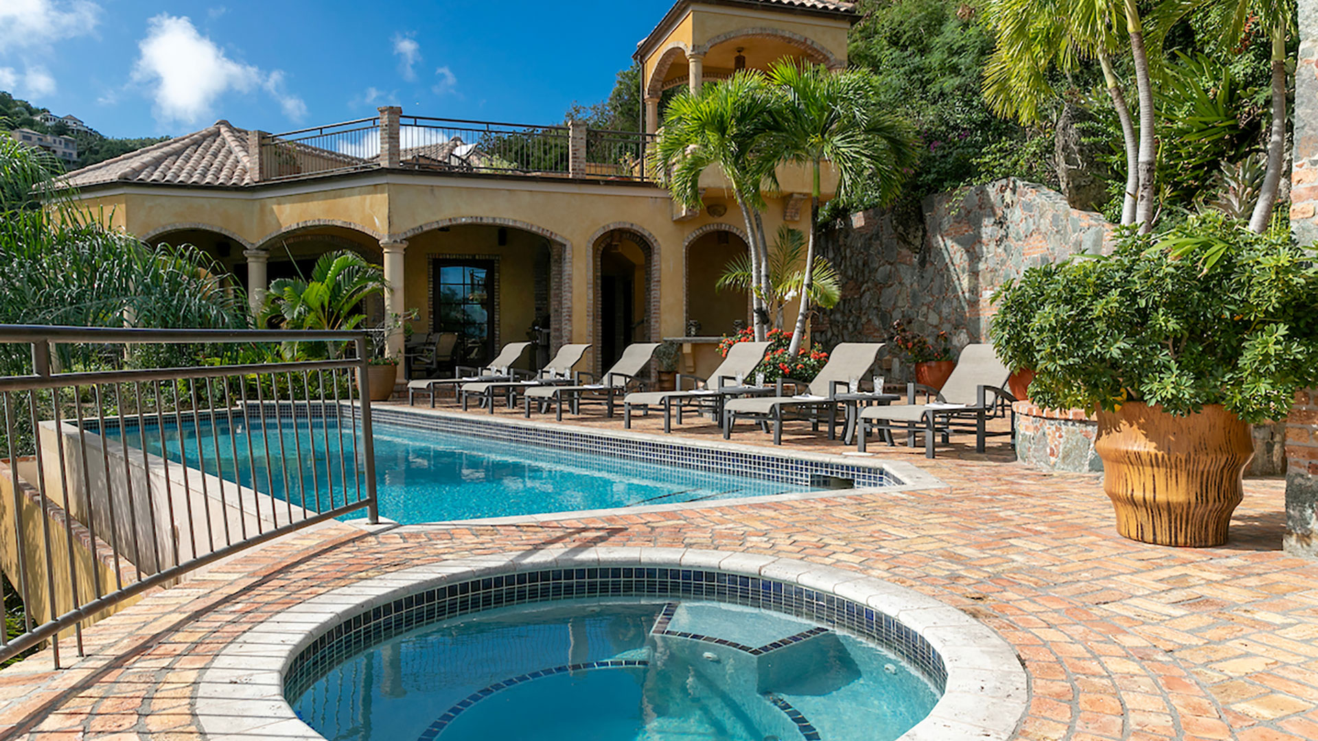 Villa Cinnamon Breeze