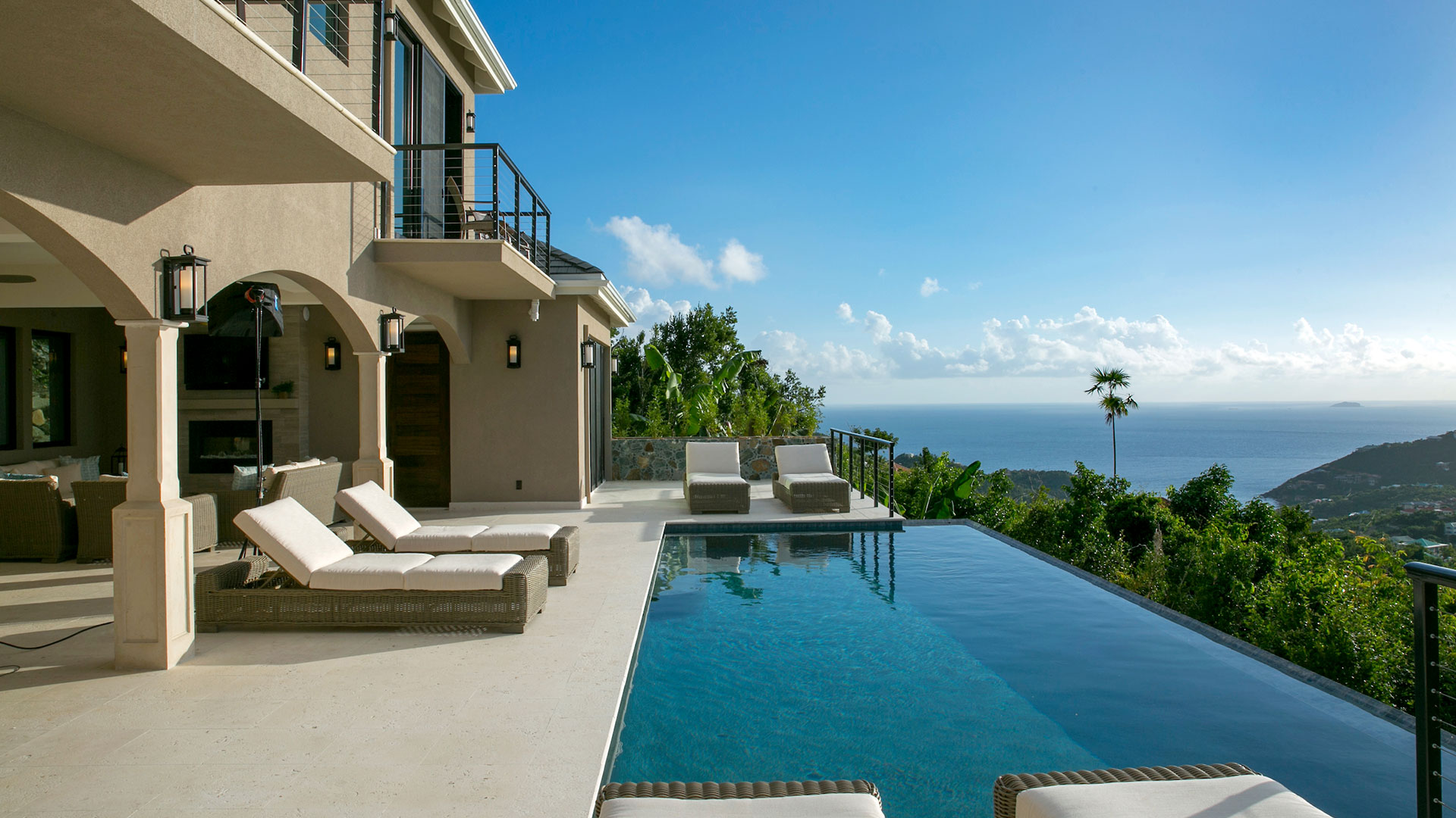 Marathon Villa