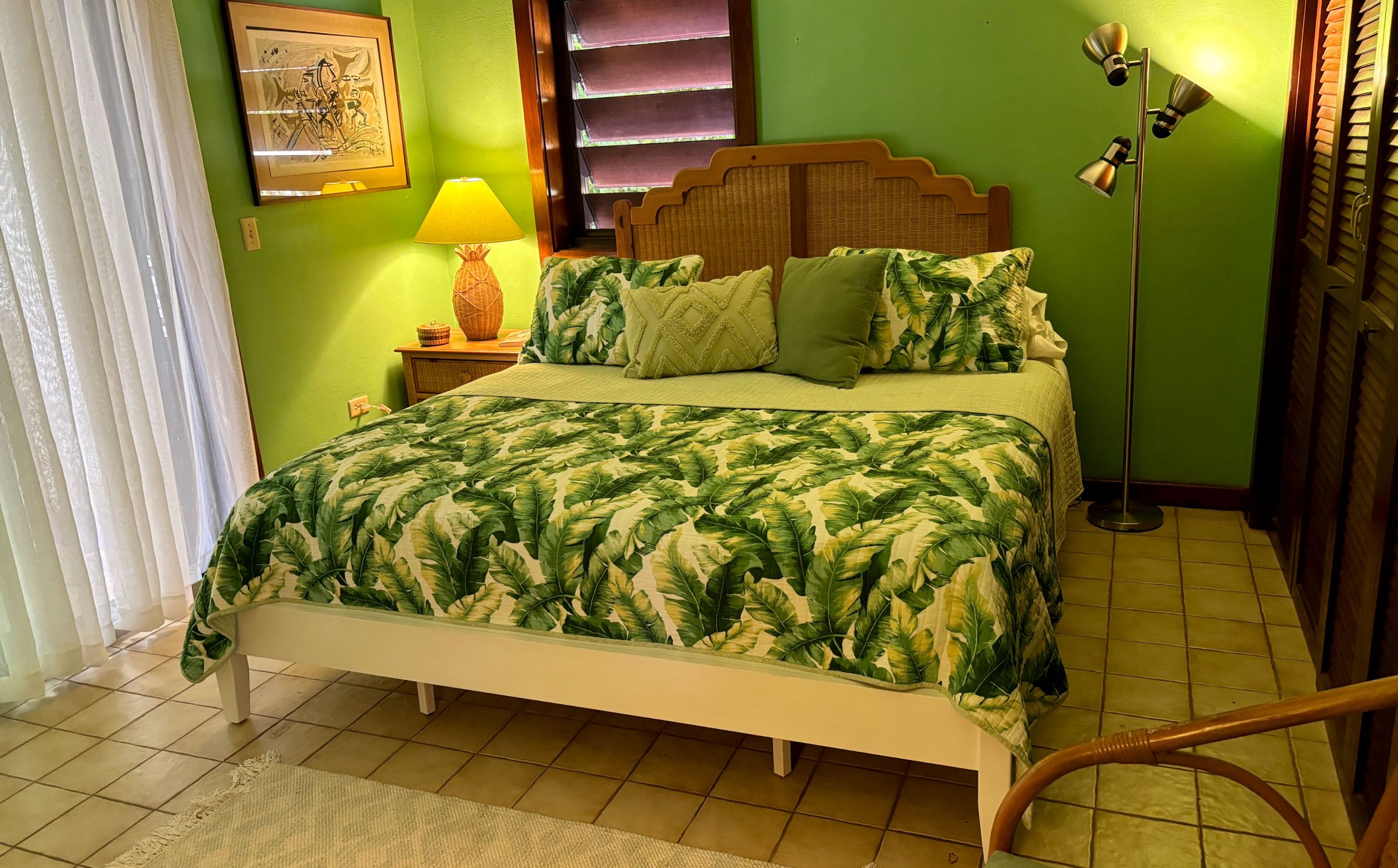 Blue Seas 11E Lavender Hill Condo